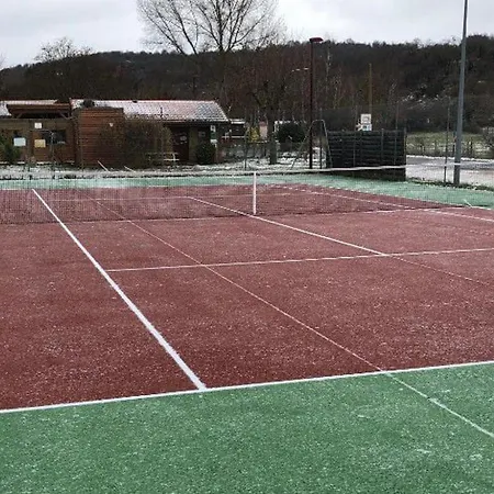 Campsite Confortable Avec Terrasse Pour 4 Personnes - Api-1-52-593 *