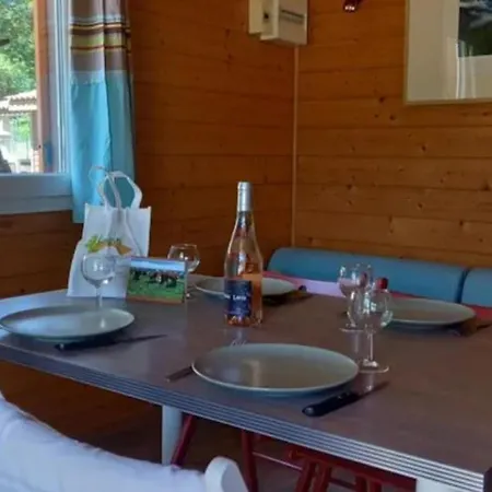 Confortable Avec Terrasse Pour 4 Personnes - Api-1-52-593 Campsite *